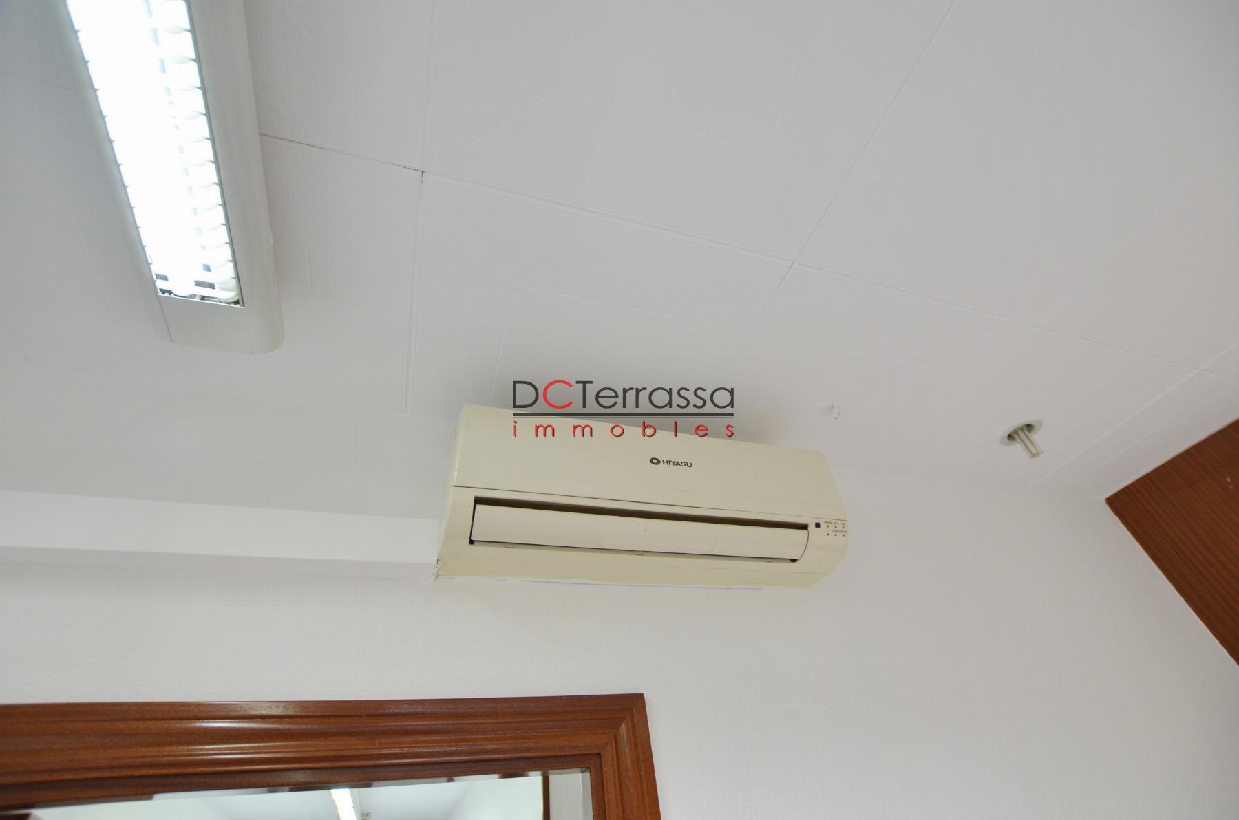 Venda de local comercial a Terrassa