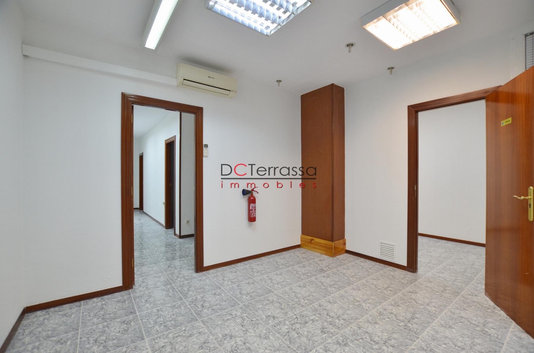 Venda de local comercial a Terrassa