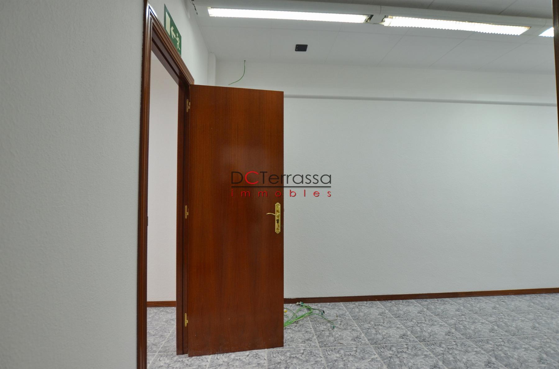 Venda de local comercial a Terrassa