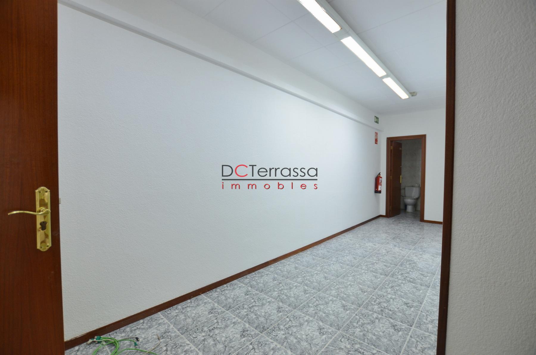 Venda de local comercial a Terrassa
