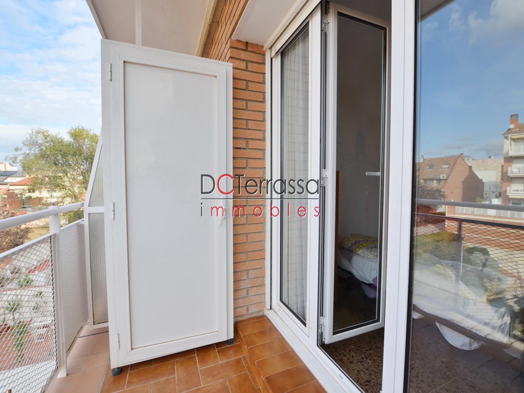For sale of flat in Terrassa