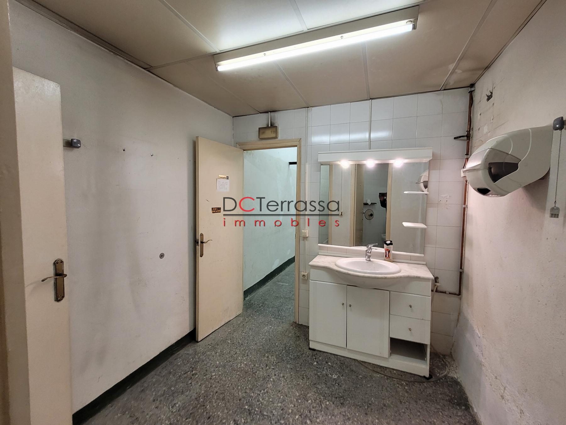 Venta de local comercial en Terrassa