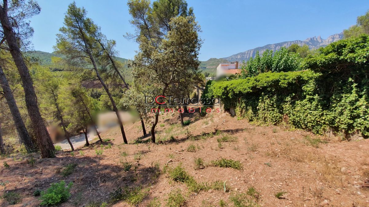 For sale of land in Vacarisses