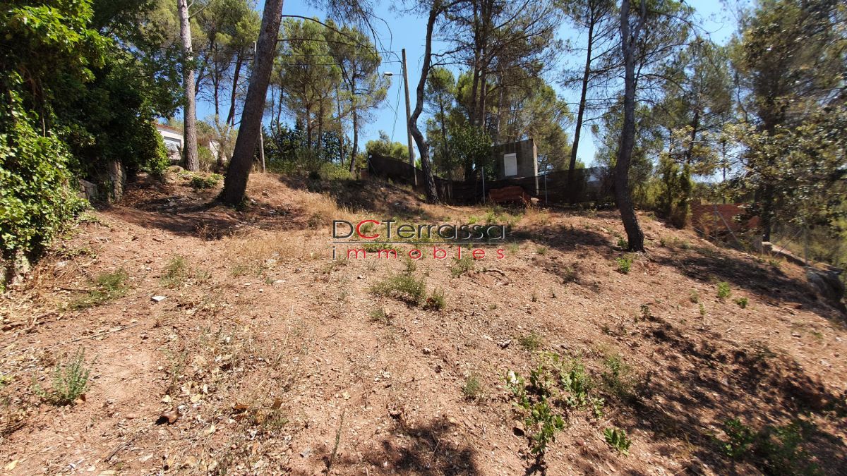 For sale of land in Vacarisses