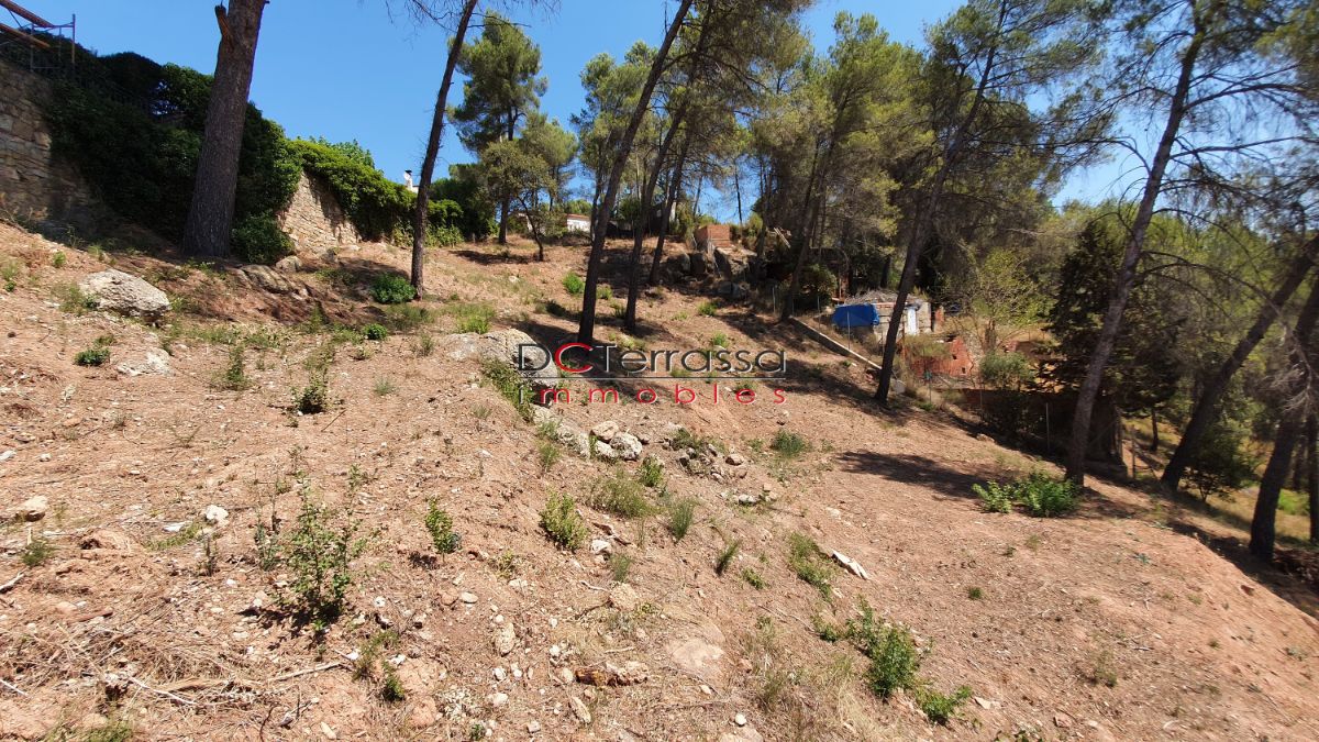 For sale of land in Vacarisses