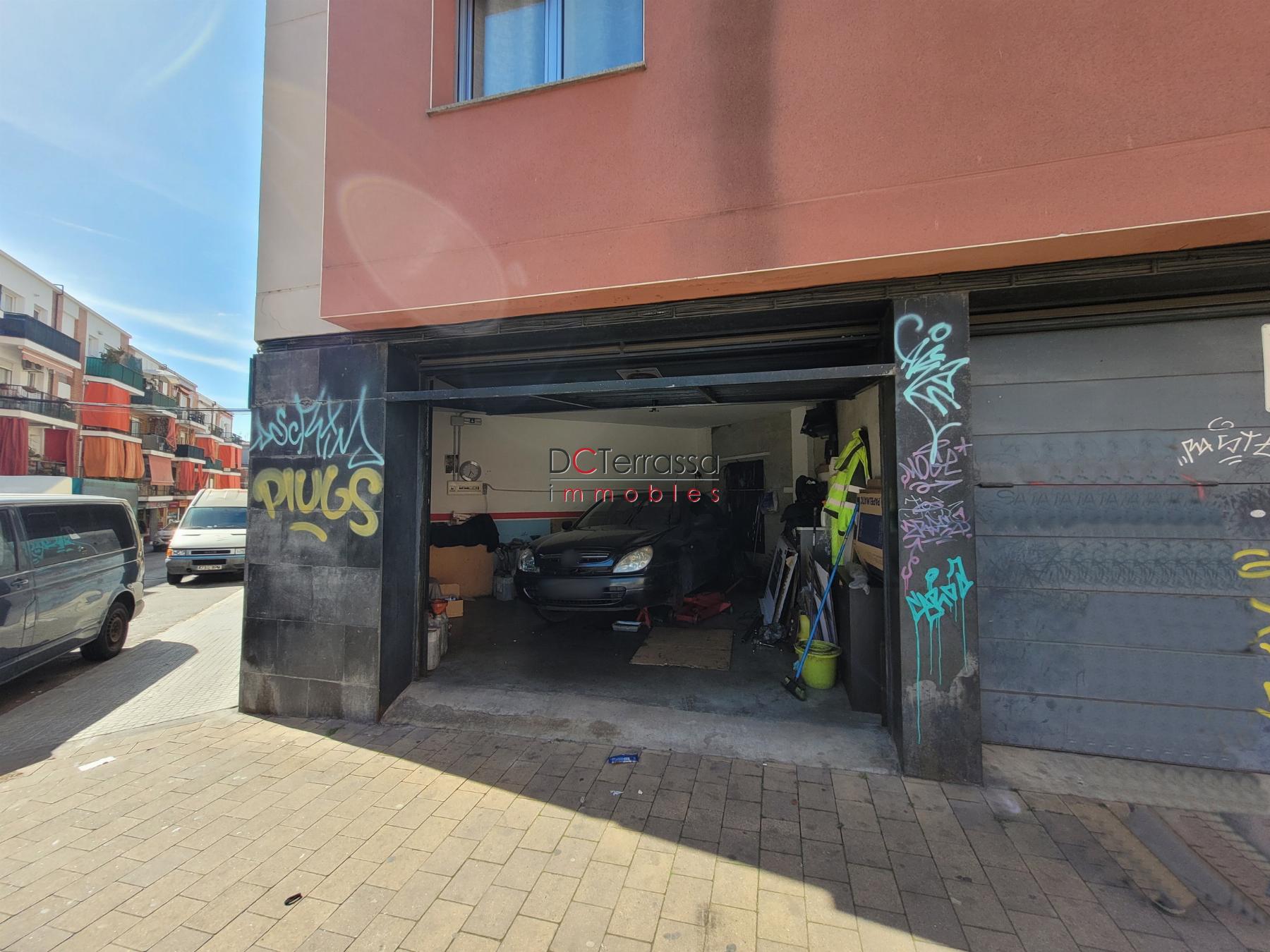 For sale of garage in Terrassa