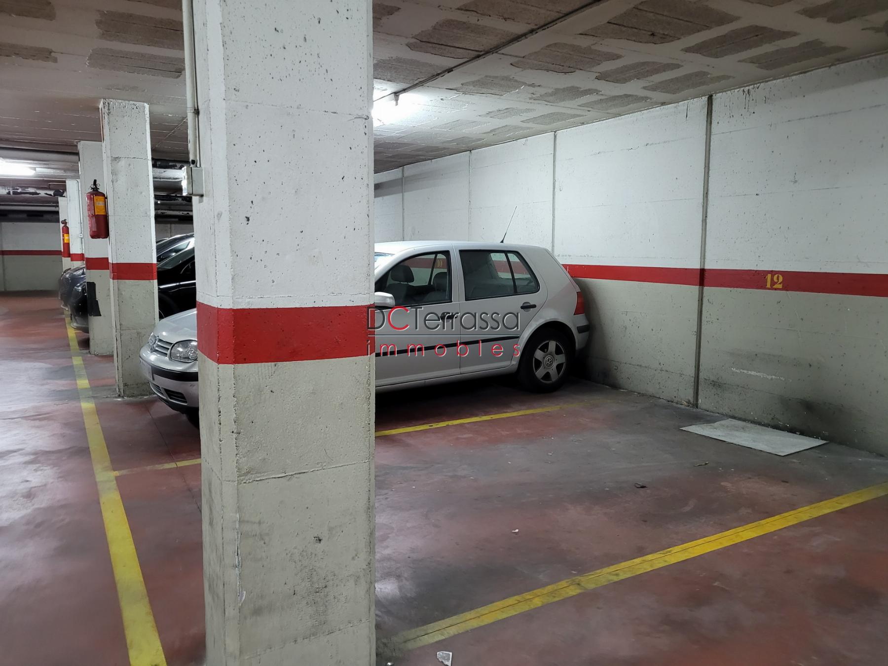 For sale of garage in Terrassa