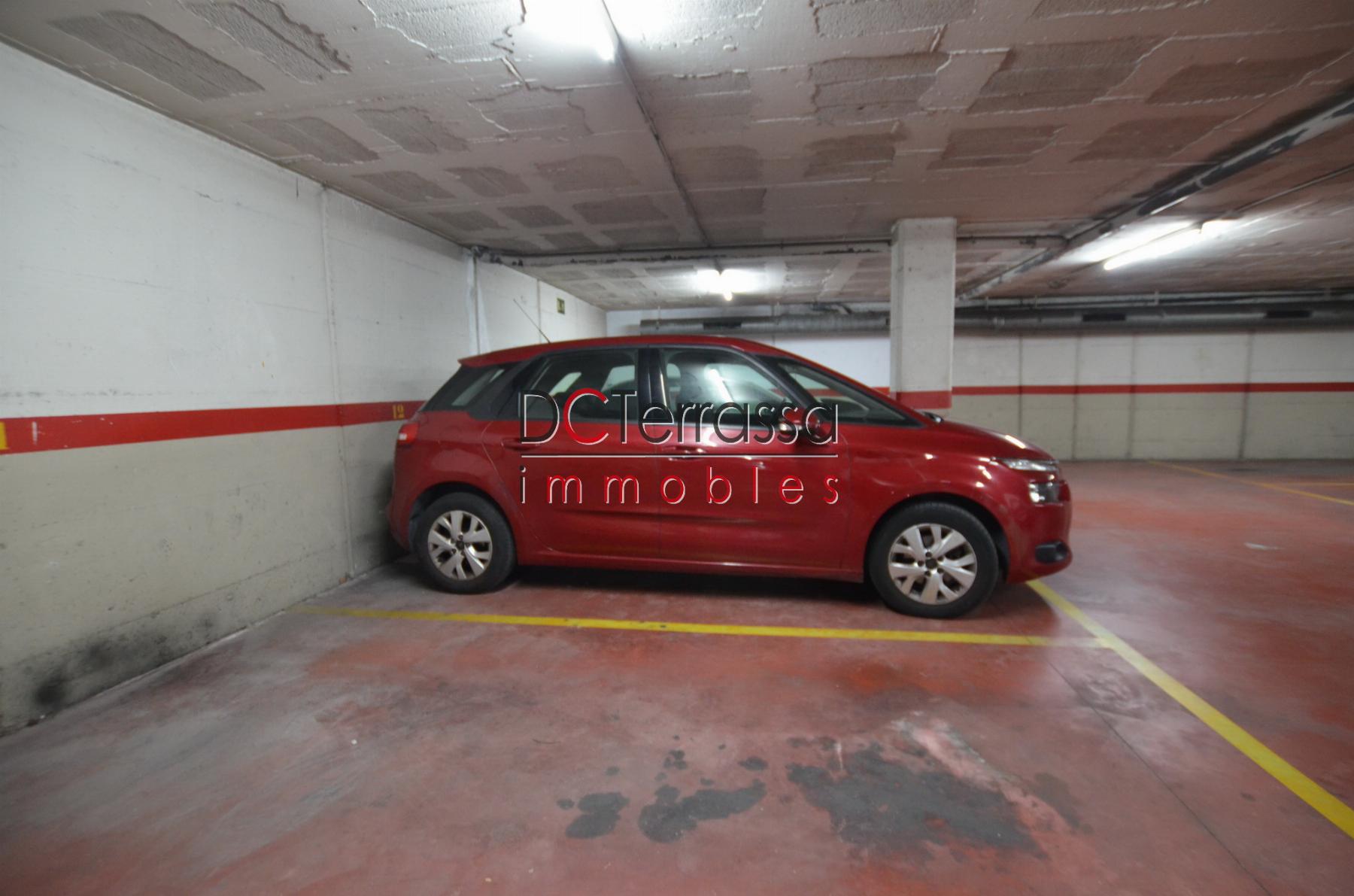 For sale of garage in Terrassa