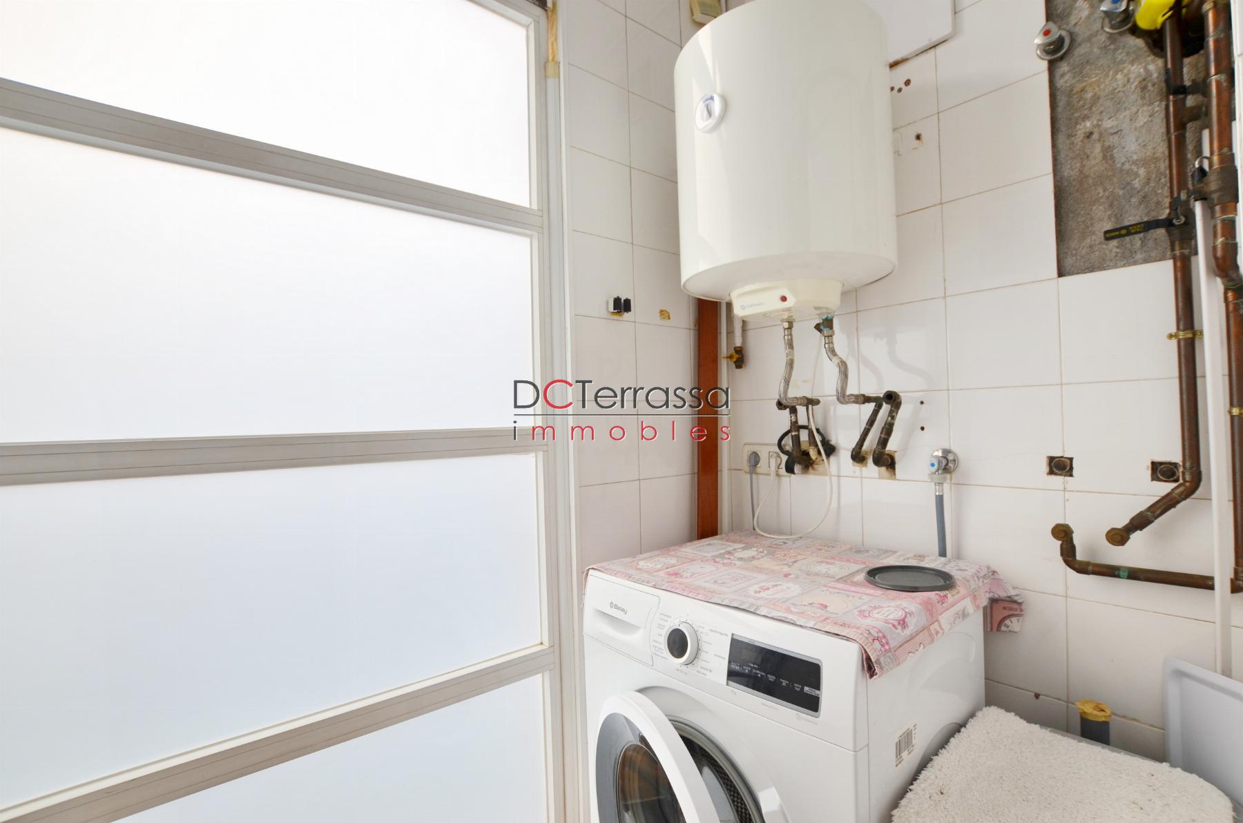 For sale of flat in Terrassa