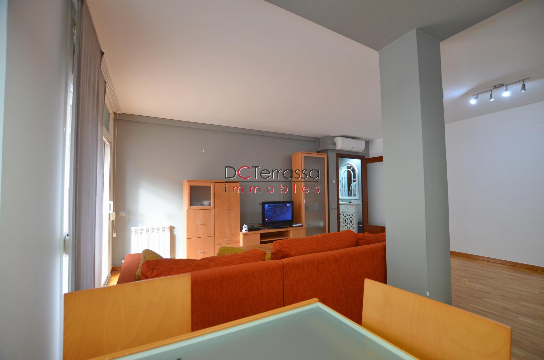 For sale of flat in Terrassa