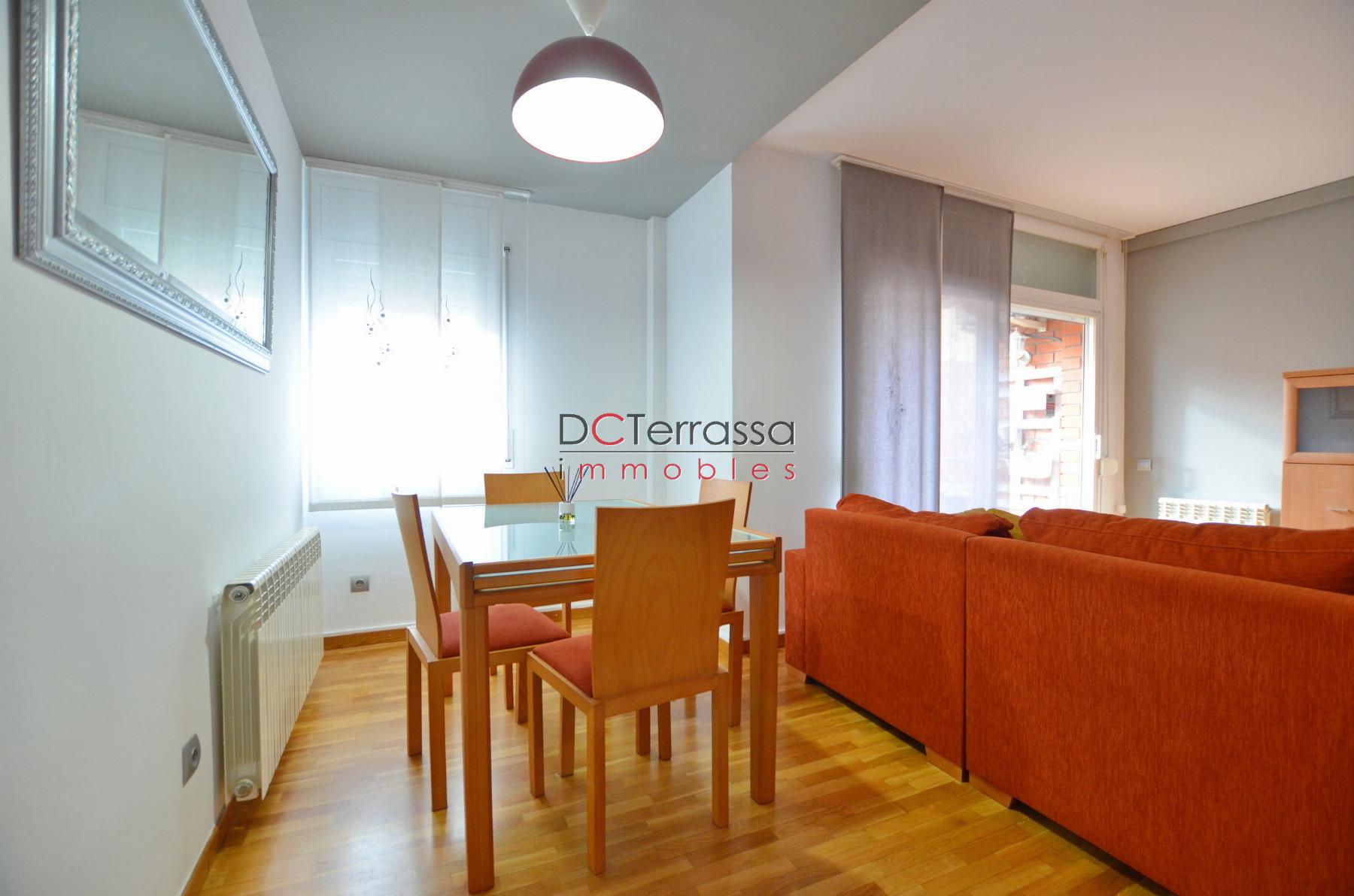 For sale of flat in Terrassa