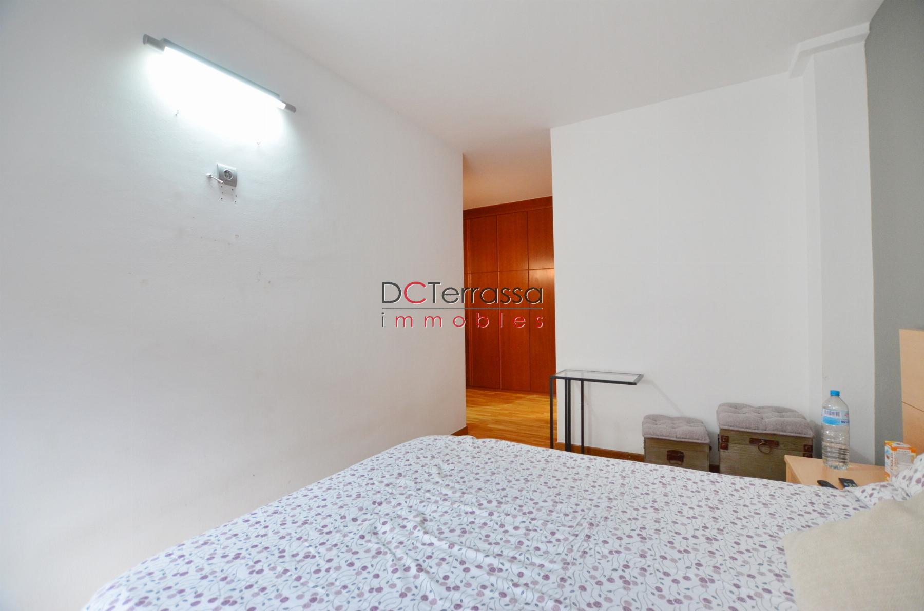 For sale of flat in Terrassa