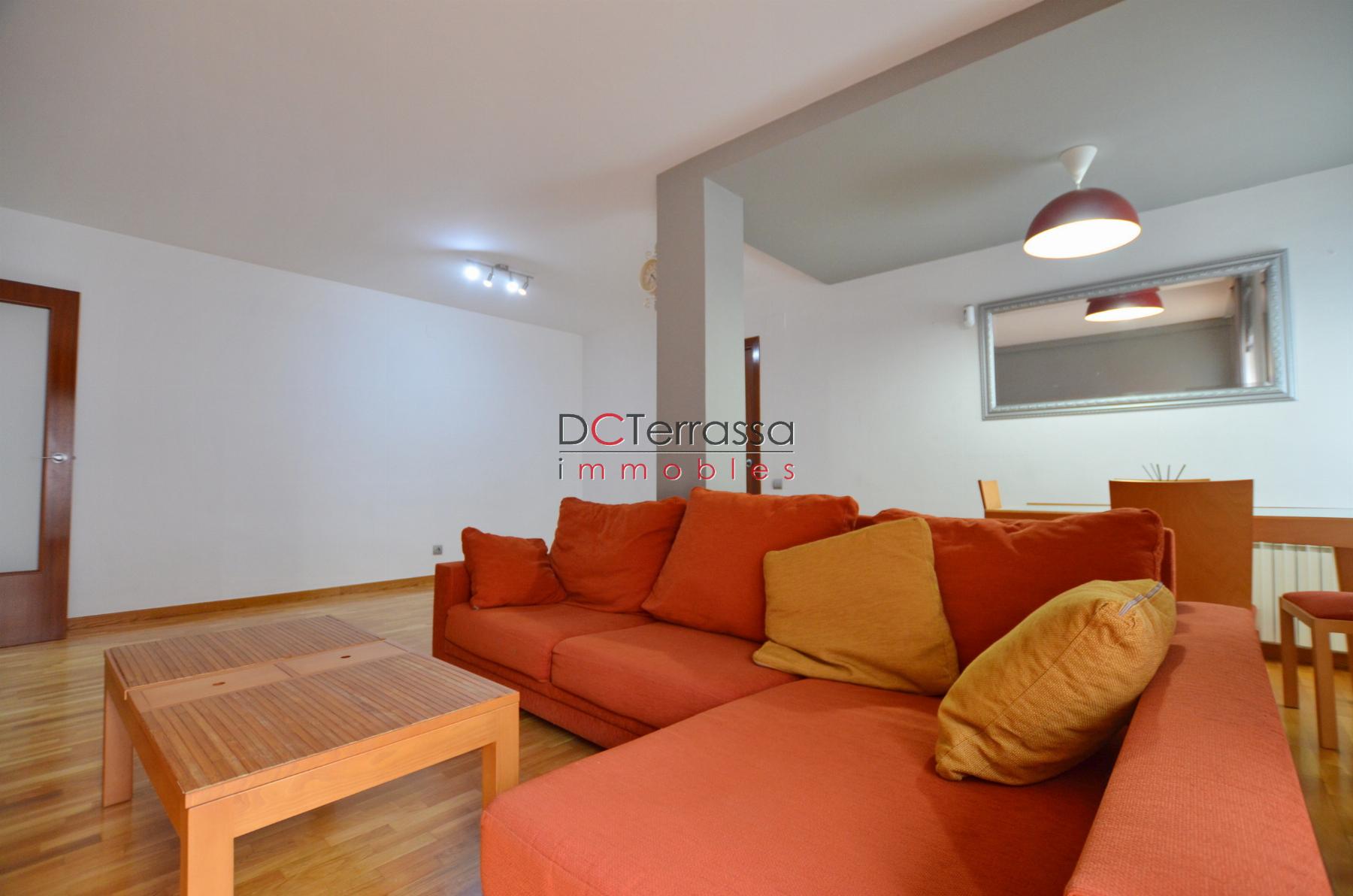 For sale of flat in Terrassa