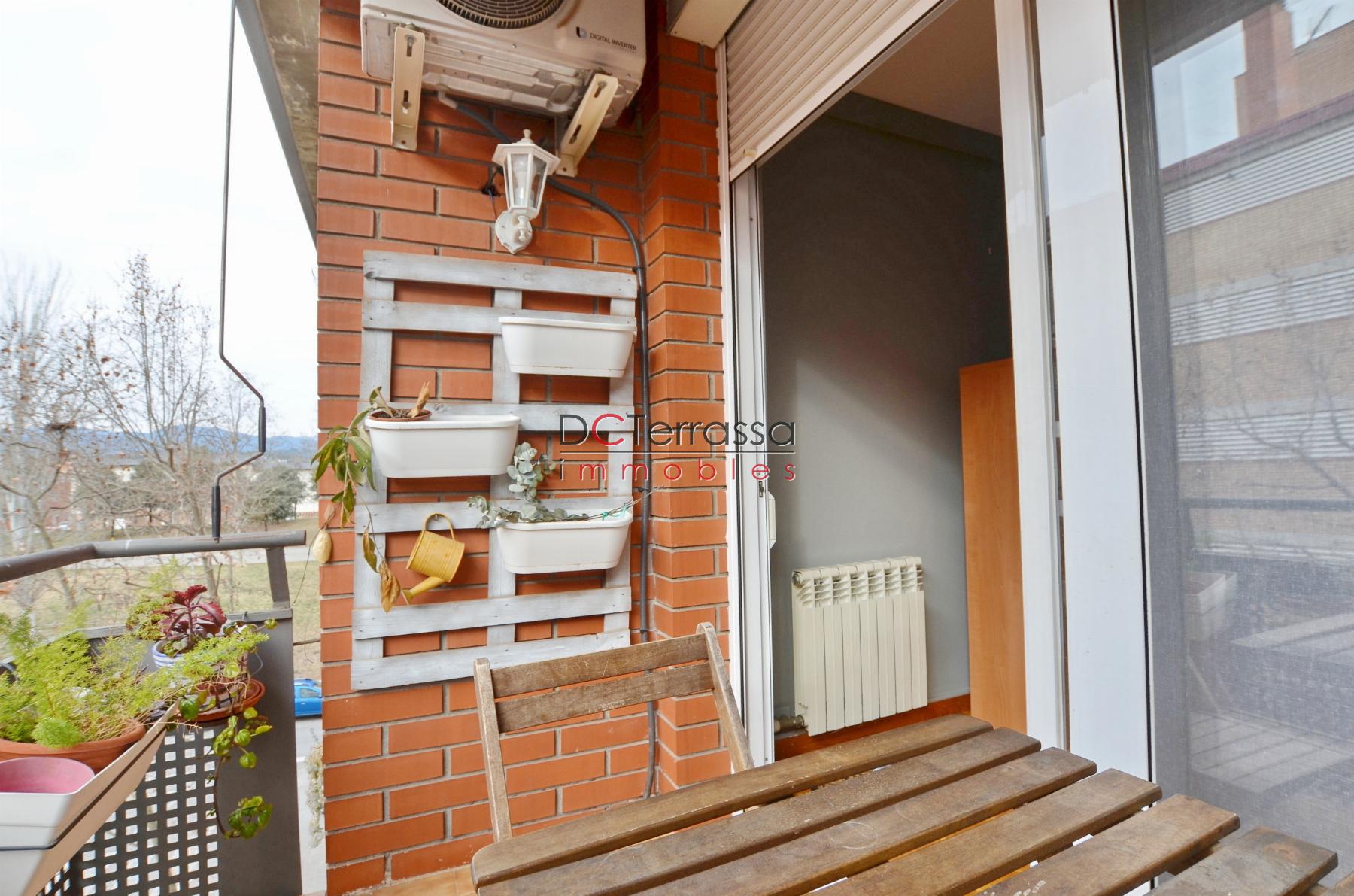 For sale of flat in Terrassa