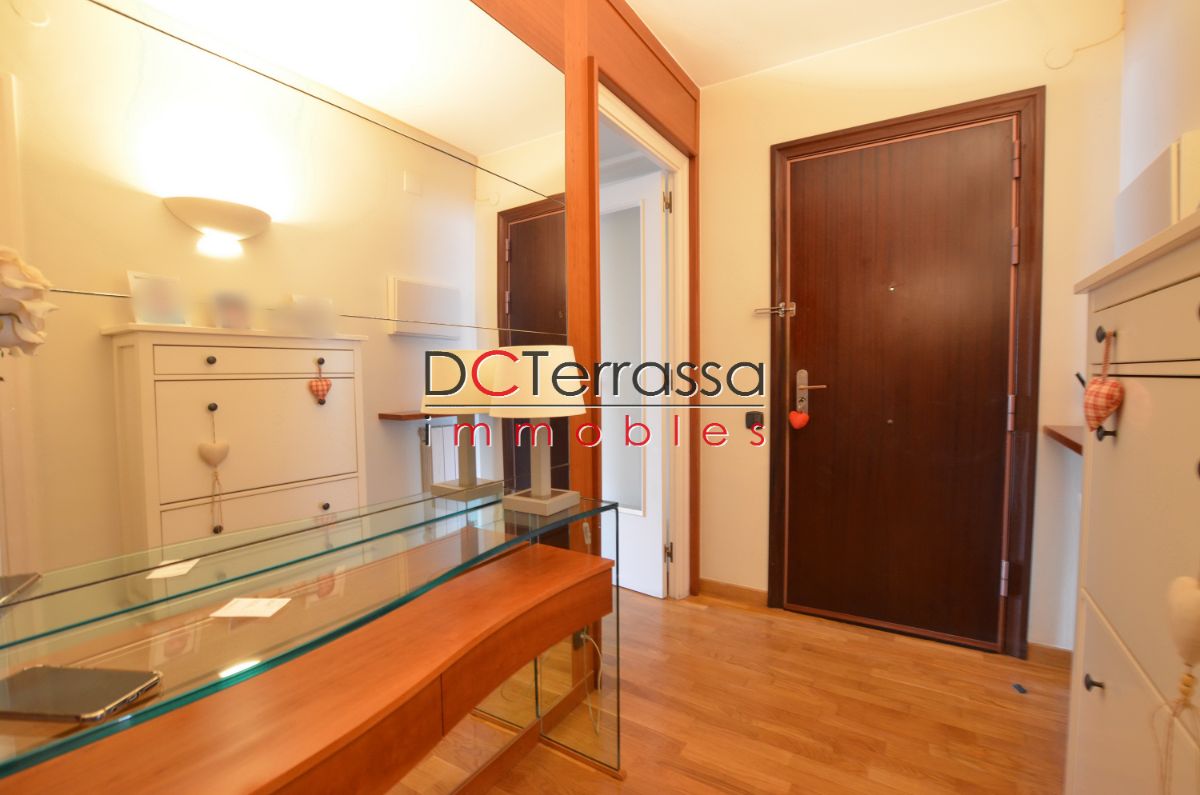 For sale of flat in Terrassa