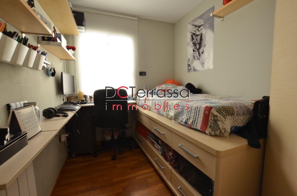 For sale of flat in Terrassa