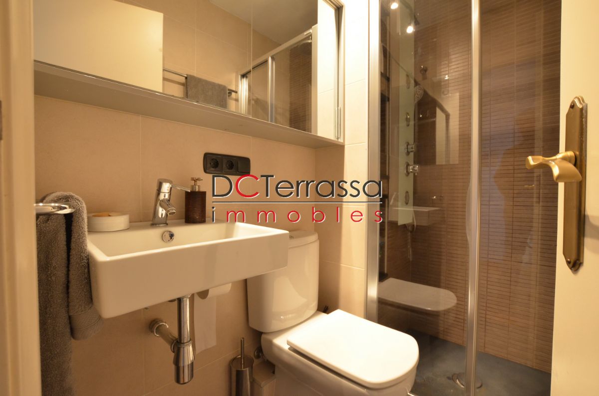 For sale of flat in Terrassa