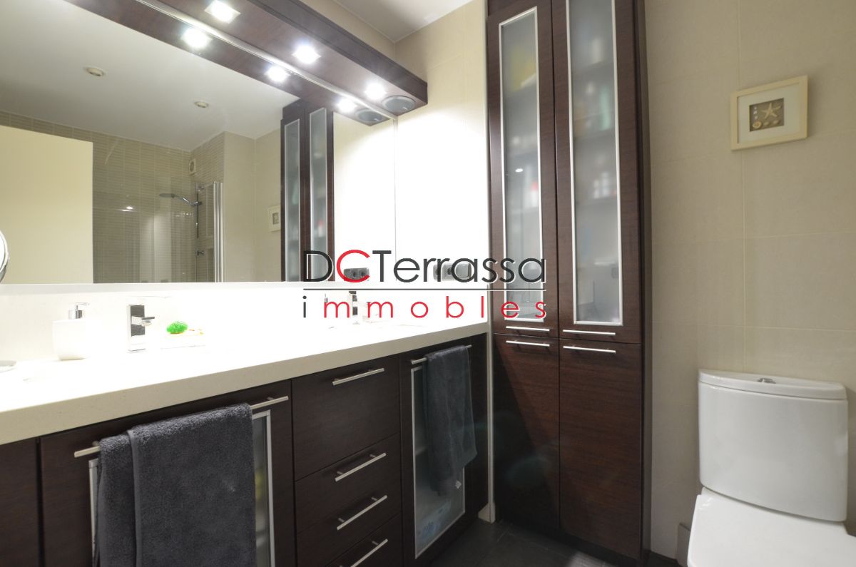 For sale of flat in Terrassa