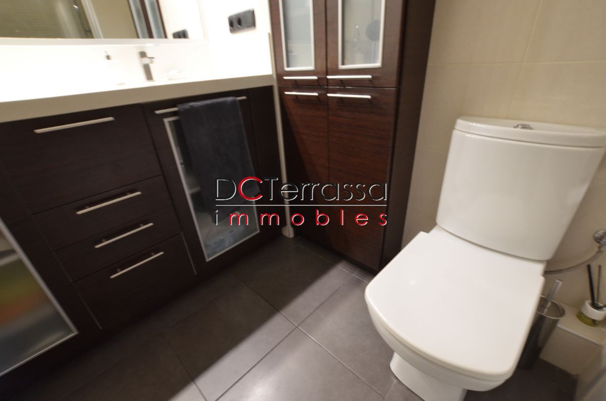 For sale of flat in Terrassa