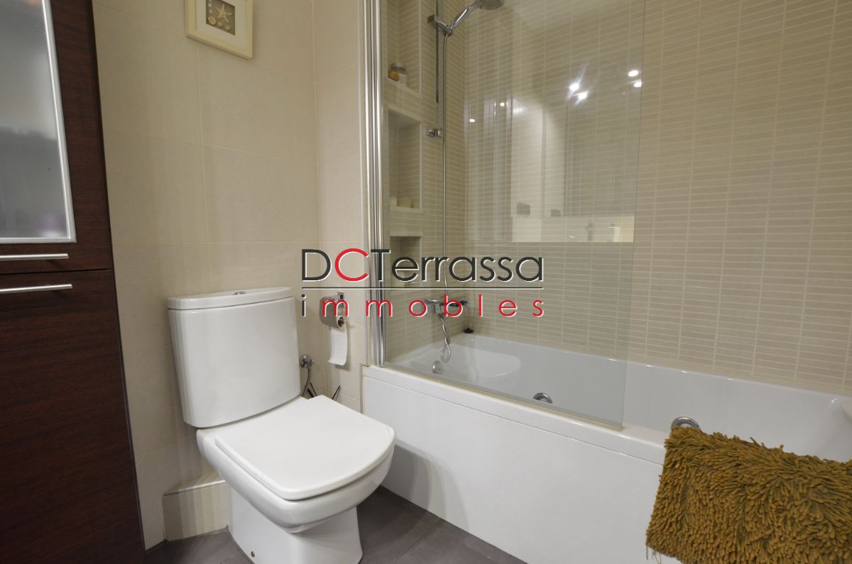 For sale of flat in Terrassa