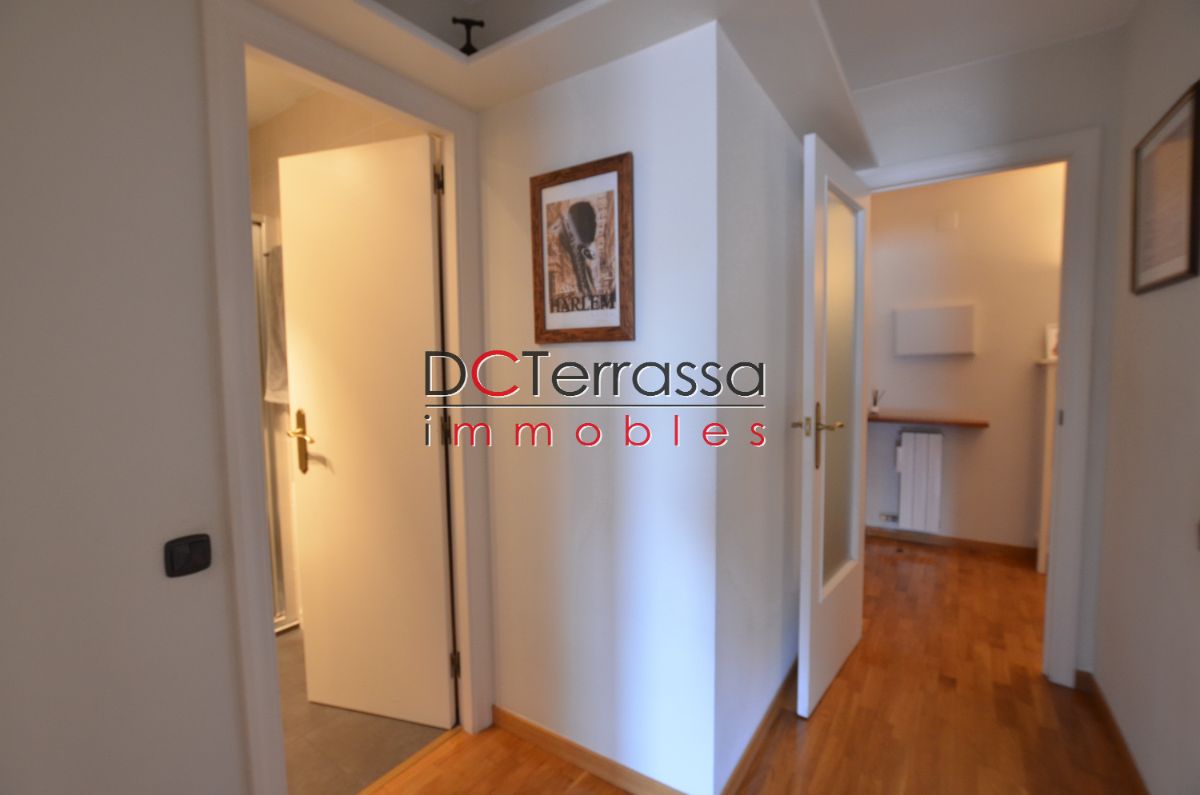 For sale of flat in Terrassa