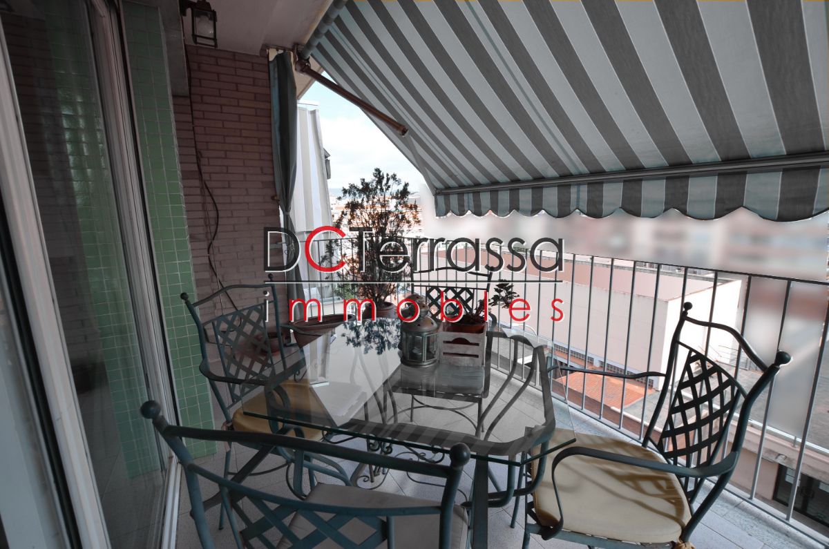For sale of flat in Terrassa