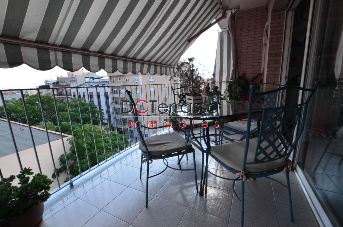 For sale of flat in Terrassa