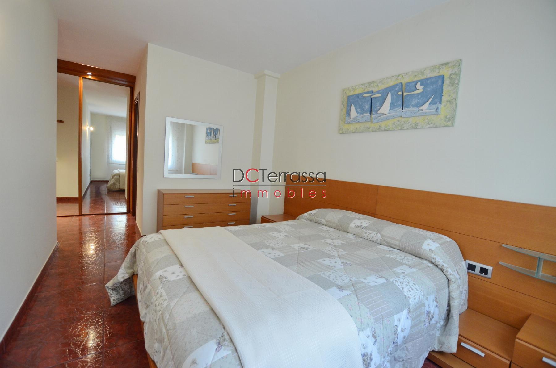 For sale of flat in Terrassa