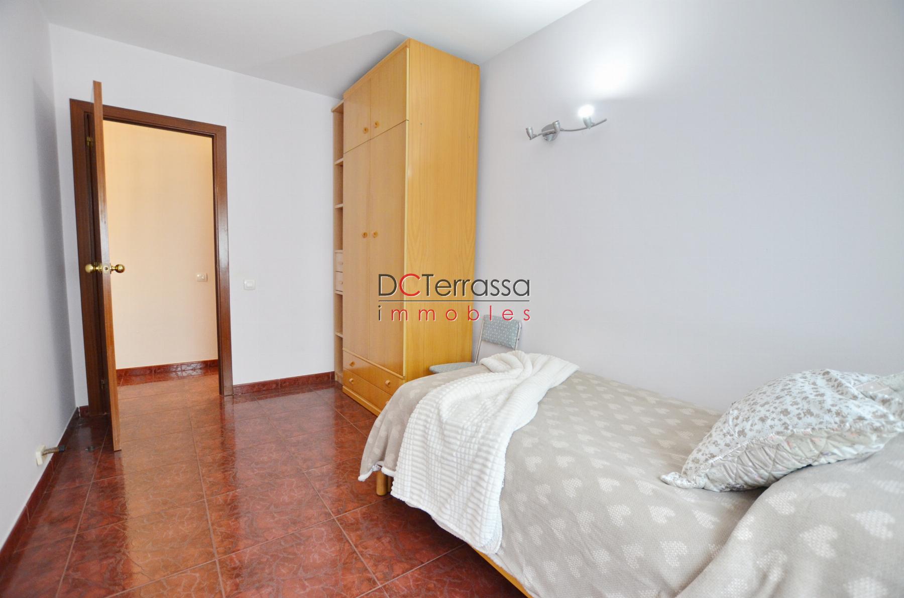 For sale of flat in Terrassa
