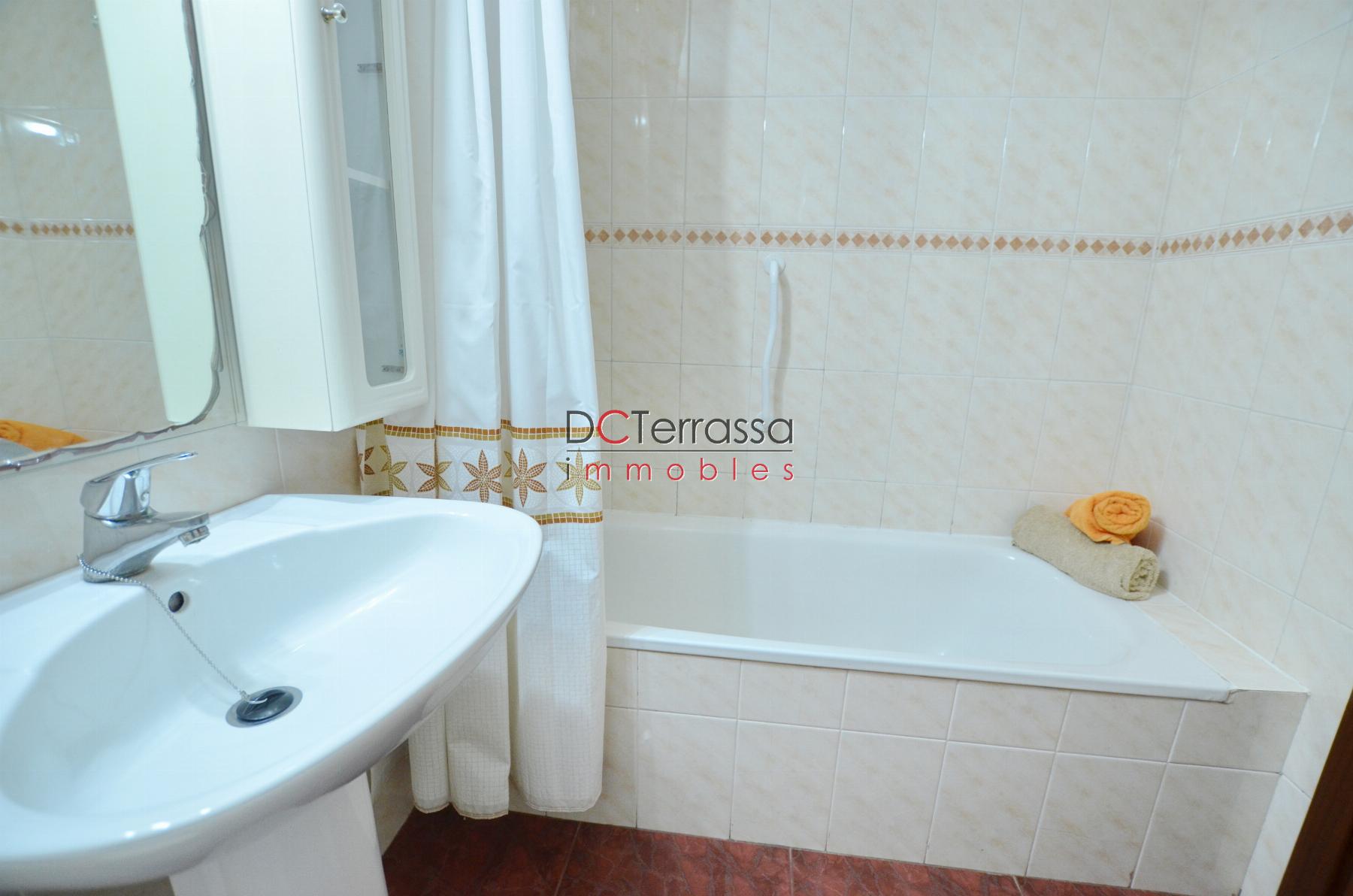 For sale of flat in Terrassa