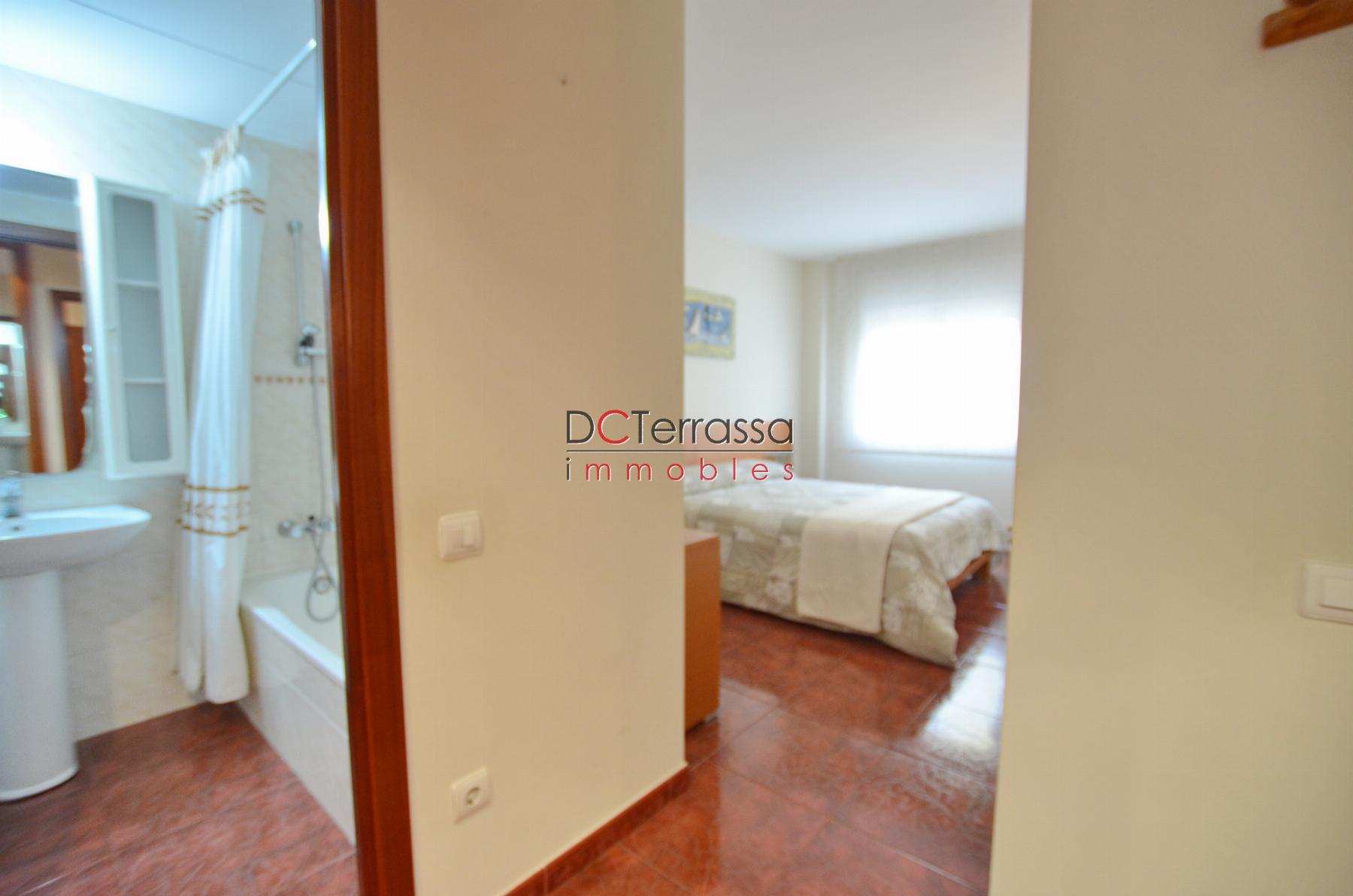 For sale of flat in Terrassa