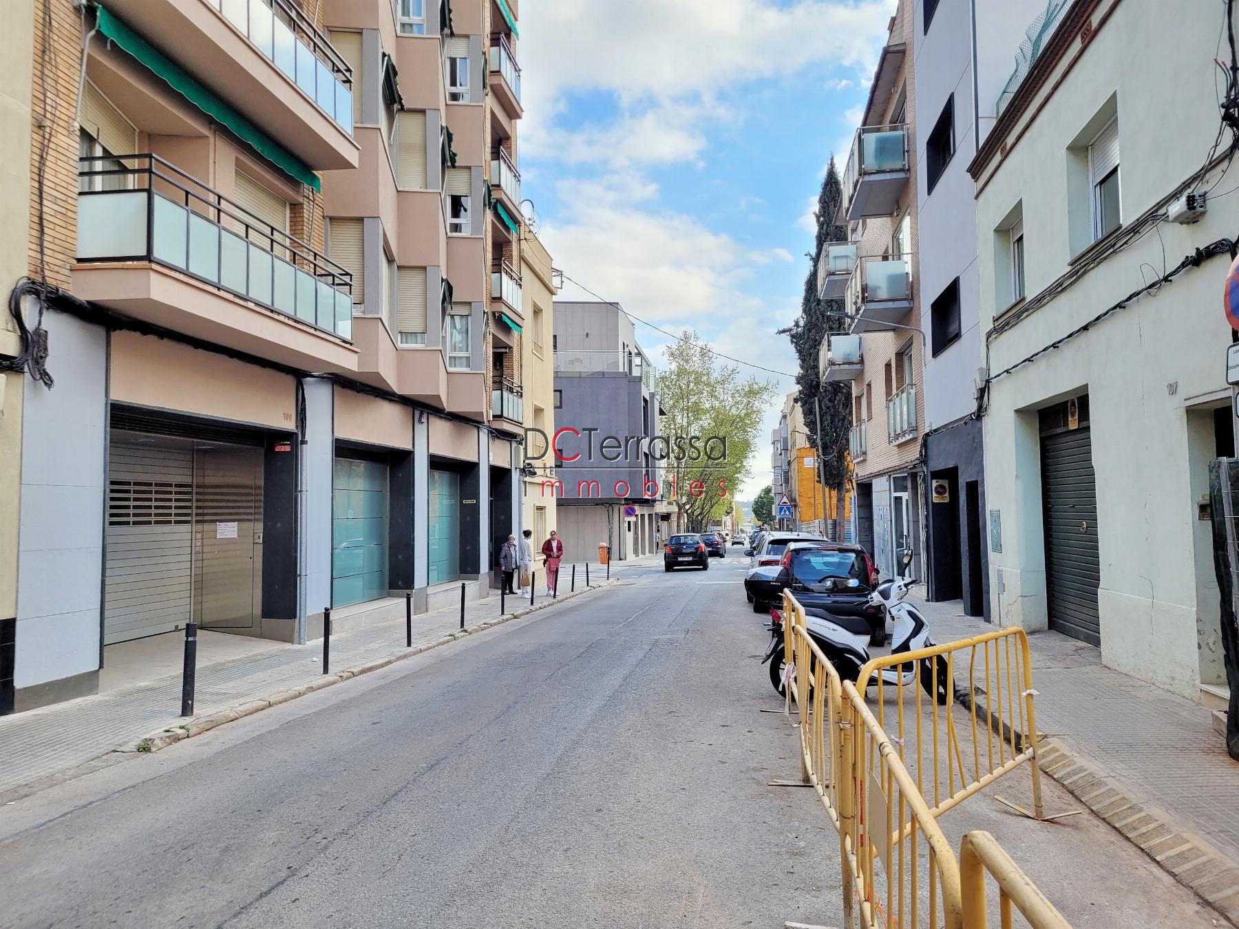 For rent of garage in Terrassa