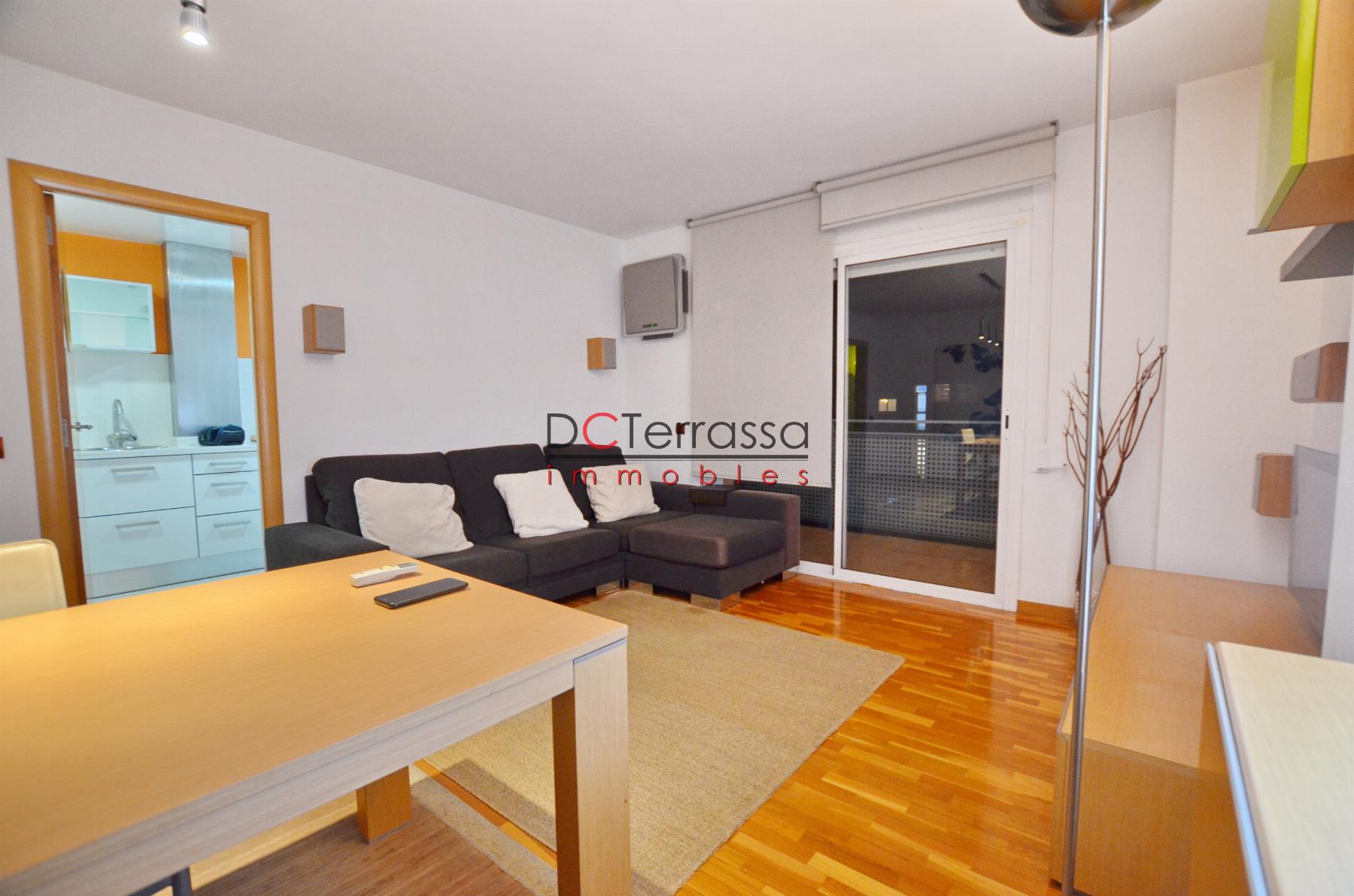 For sale of flat in Terrassa