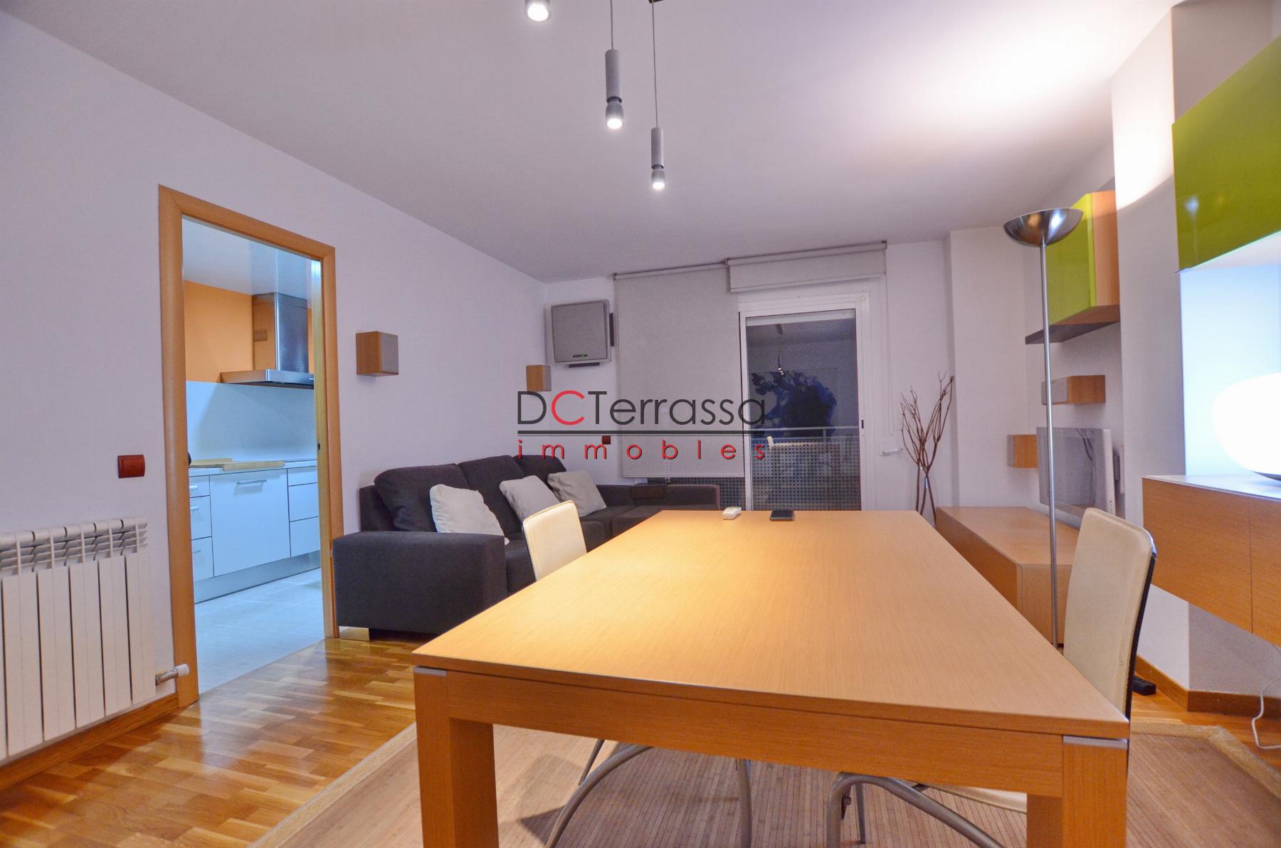 For sale of flat in Terrassa