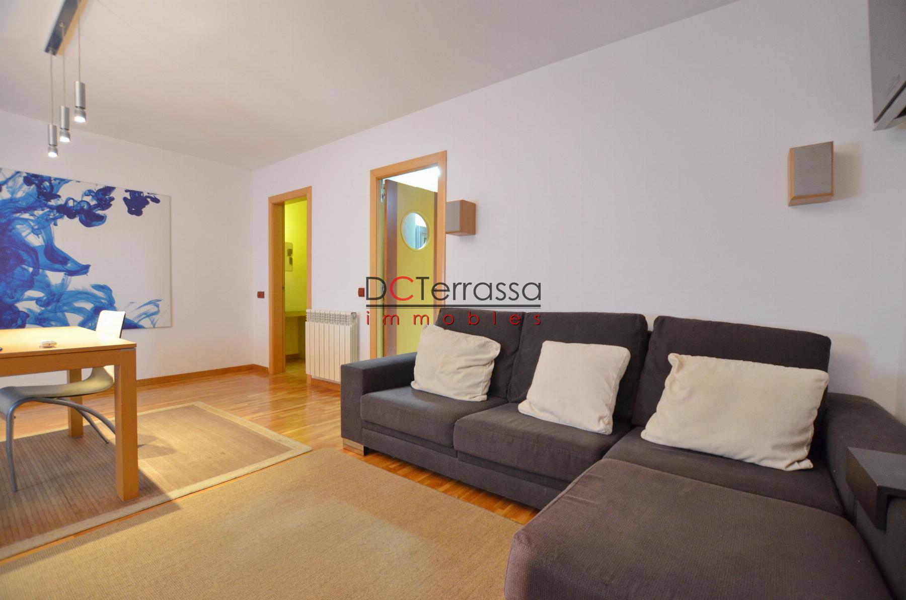 For sale of flat in Terrassa