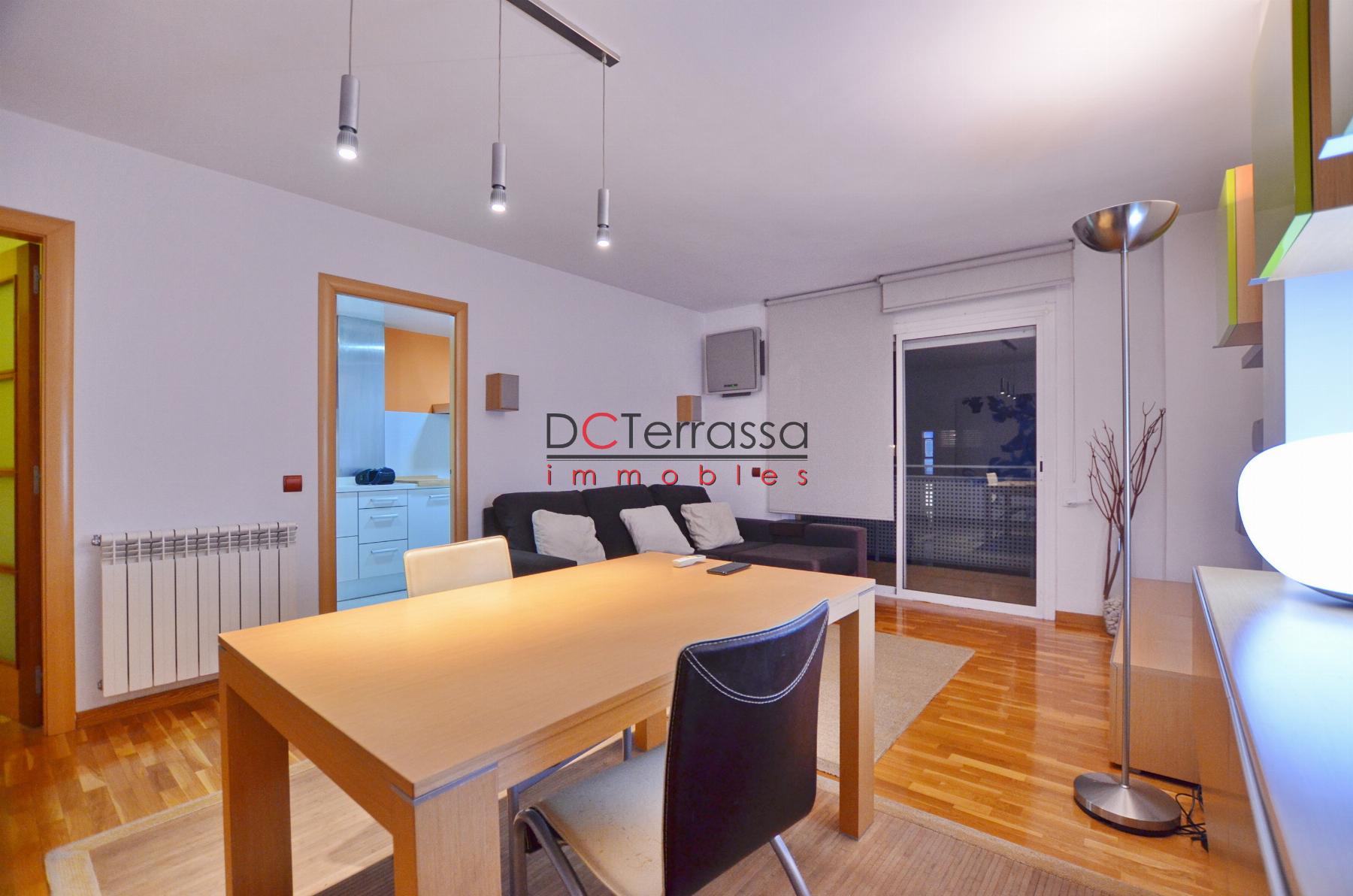 For sale of flat in Terrassa