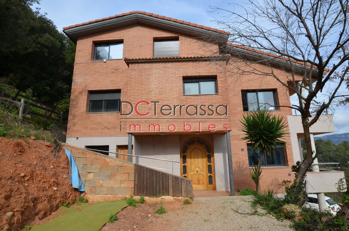 For sale of house in Terrassa