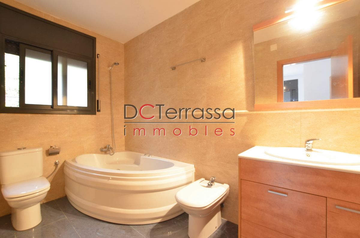 For sale of house in Terrassa