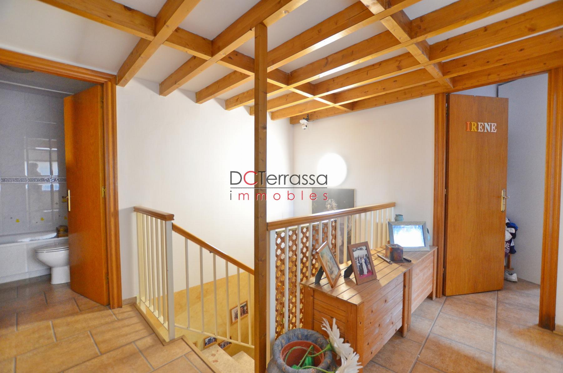 For sale of duplex in Terrassa