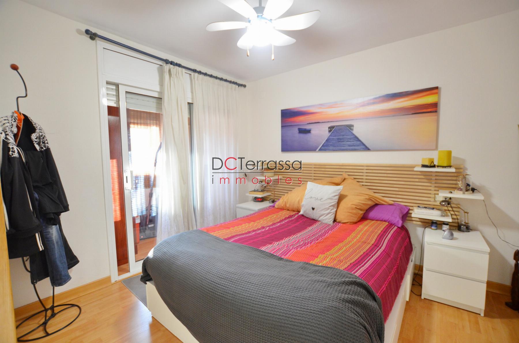 For sale of duplex in Terrassa