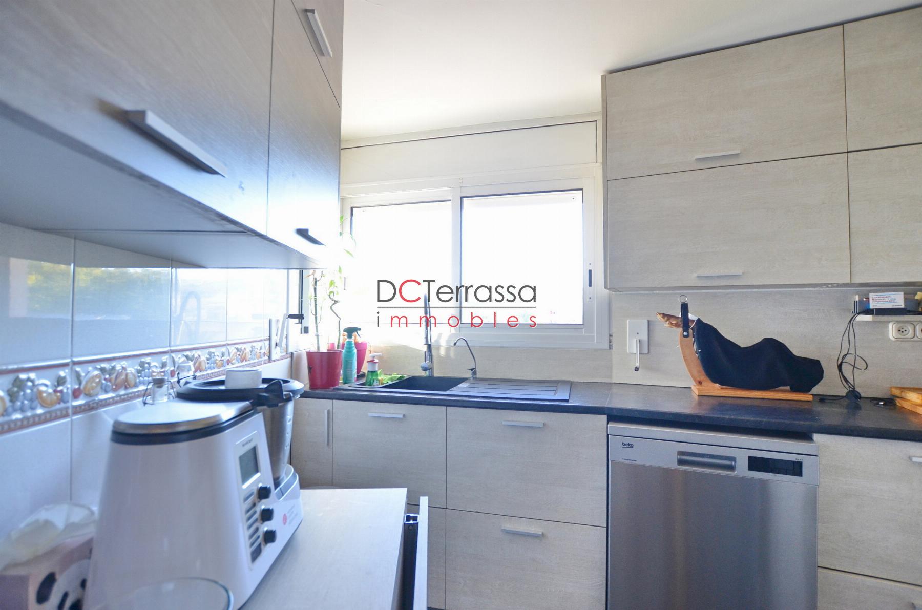 For sale of duplex in Terrassa