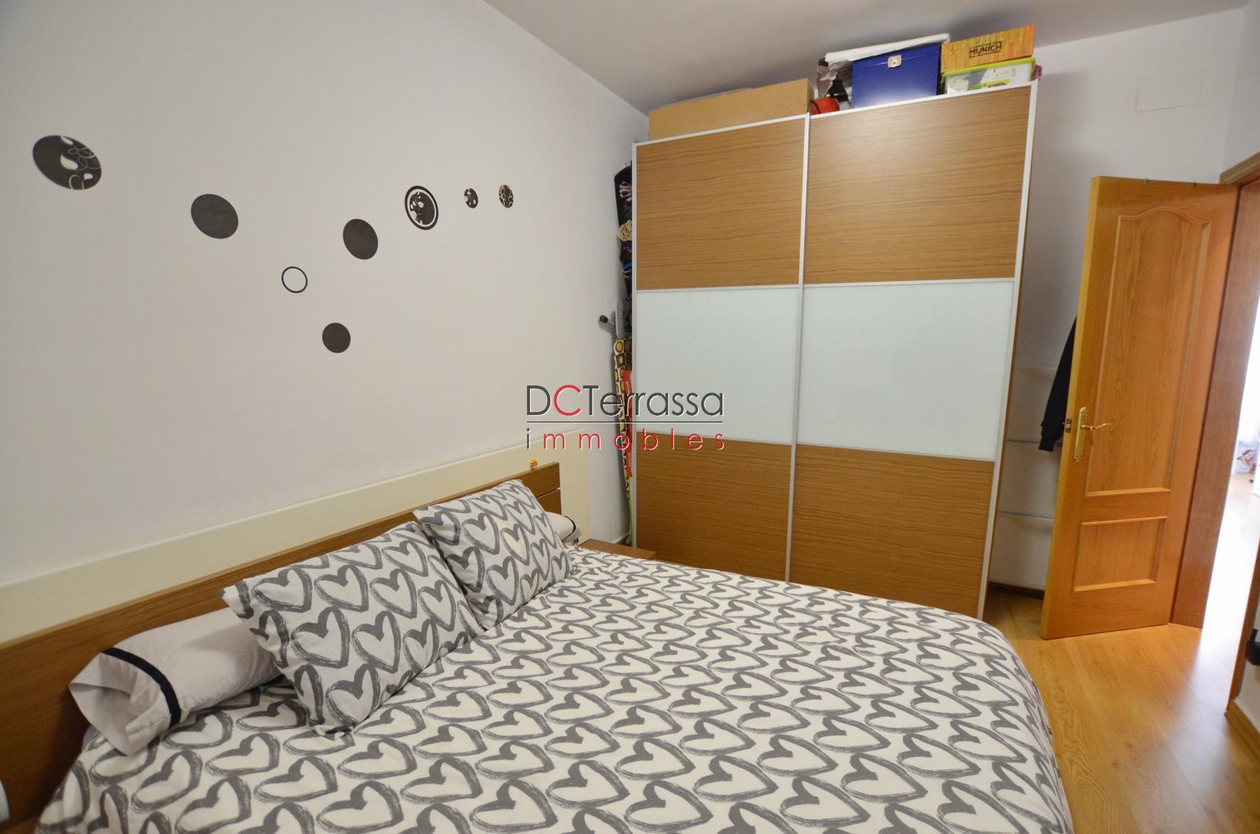 For sale of flat in Terrassa