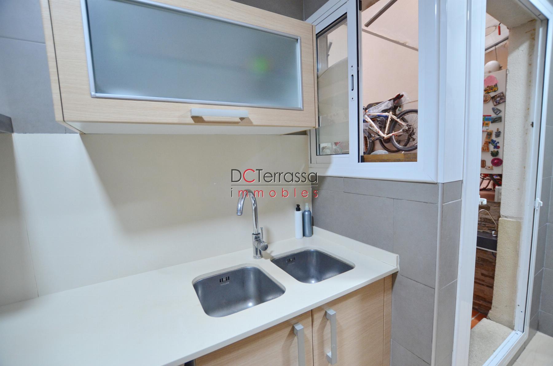 For sale of flat in Terrassa