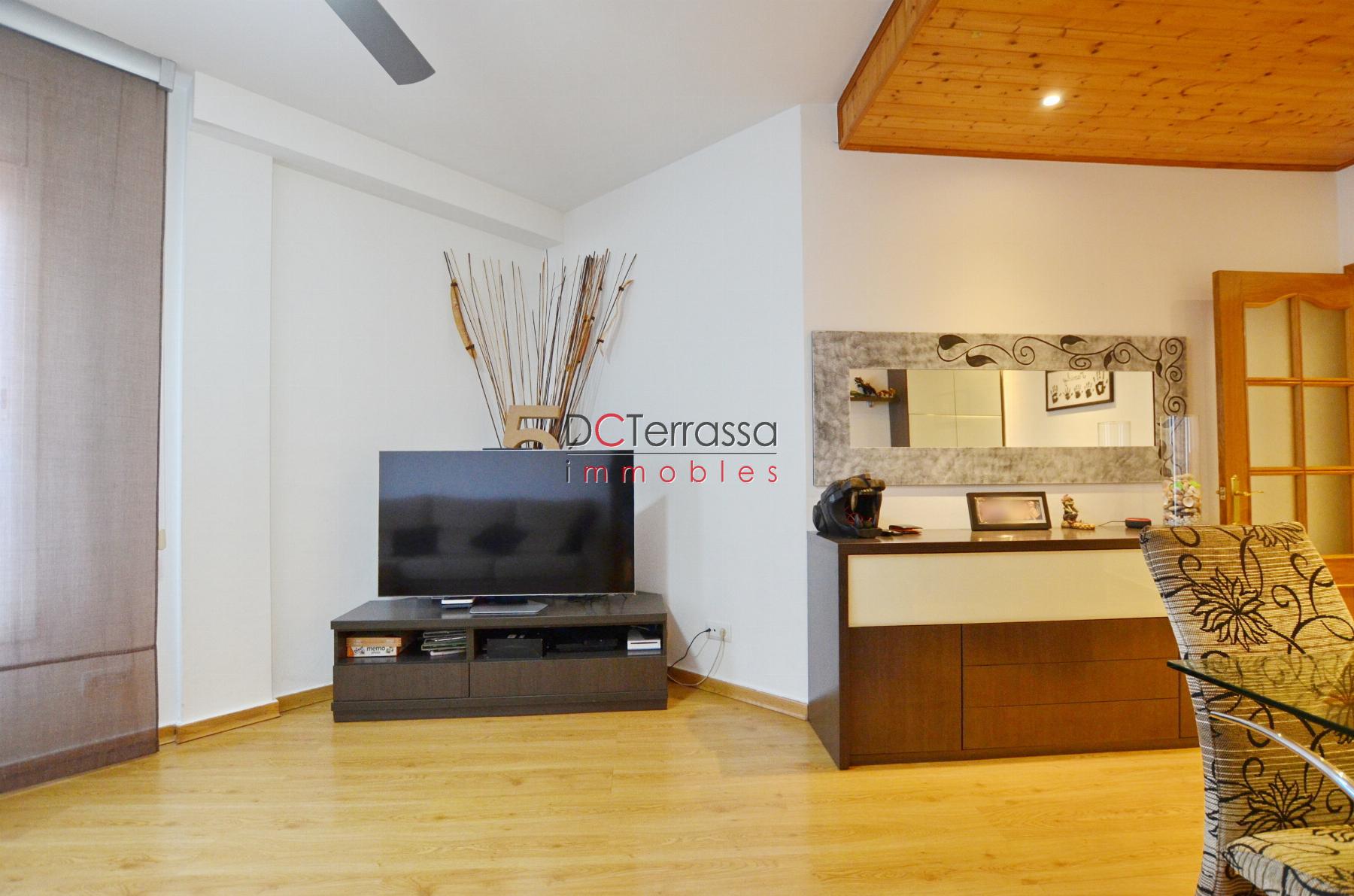 For sale of flat in Terrassa