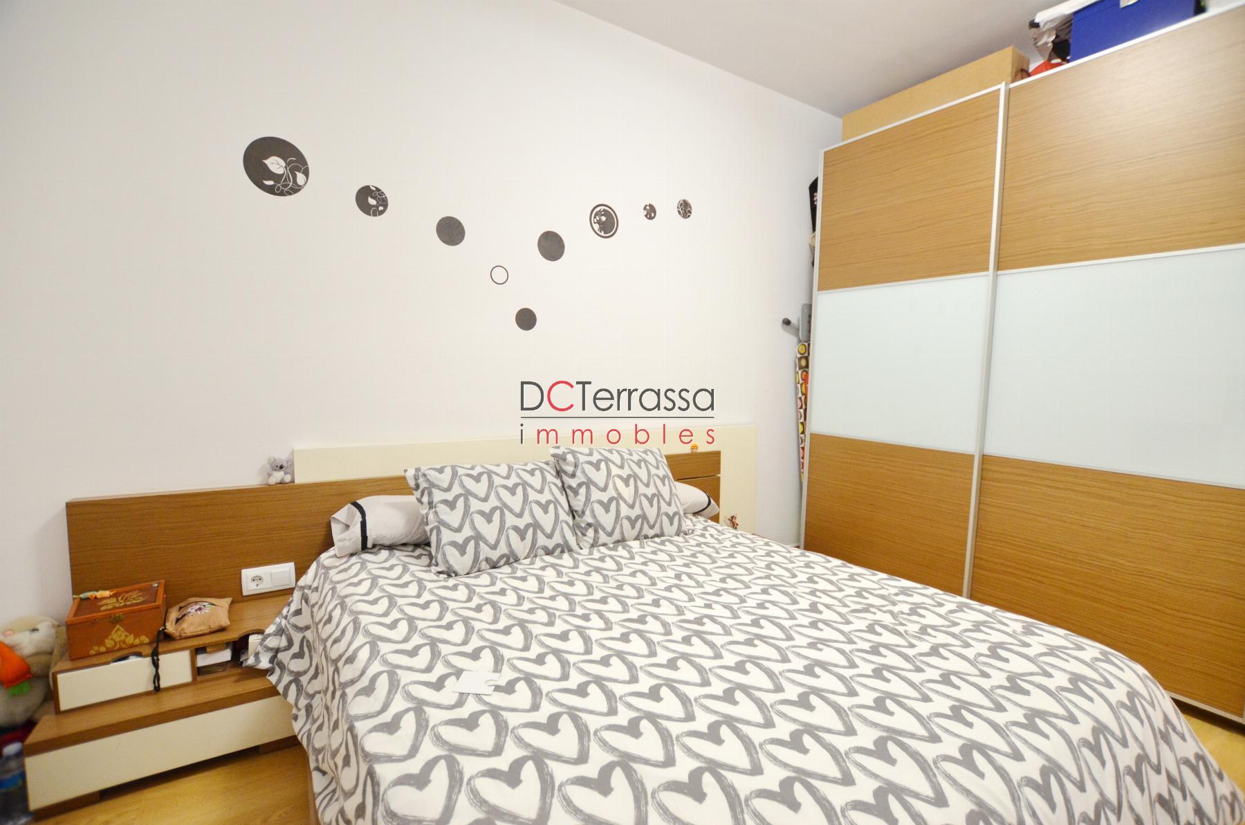 For sale of flat in Terrassa