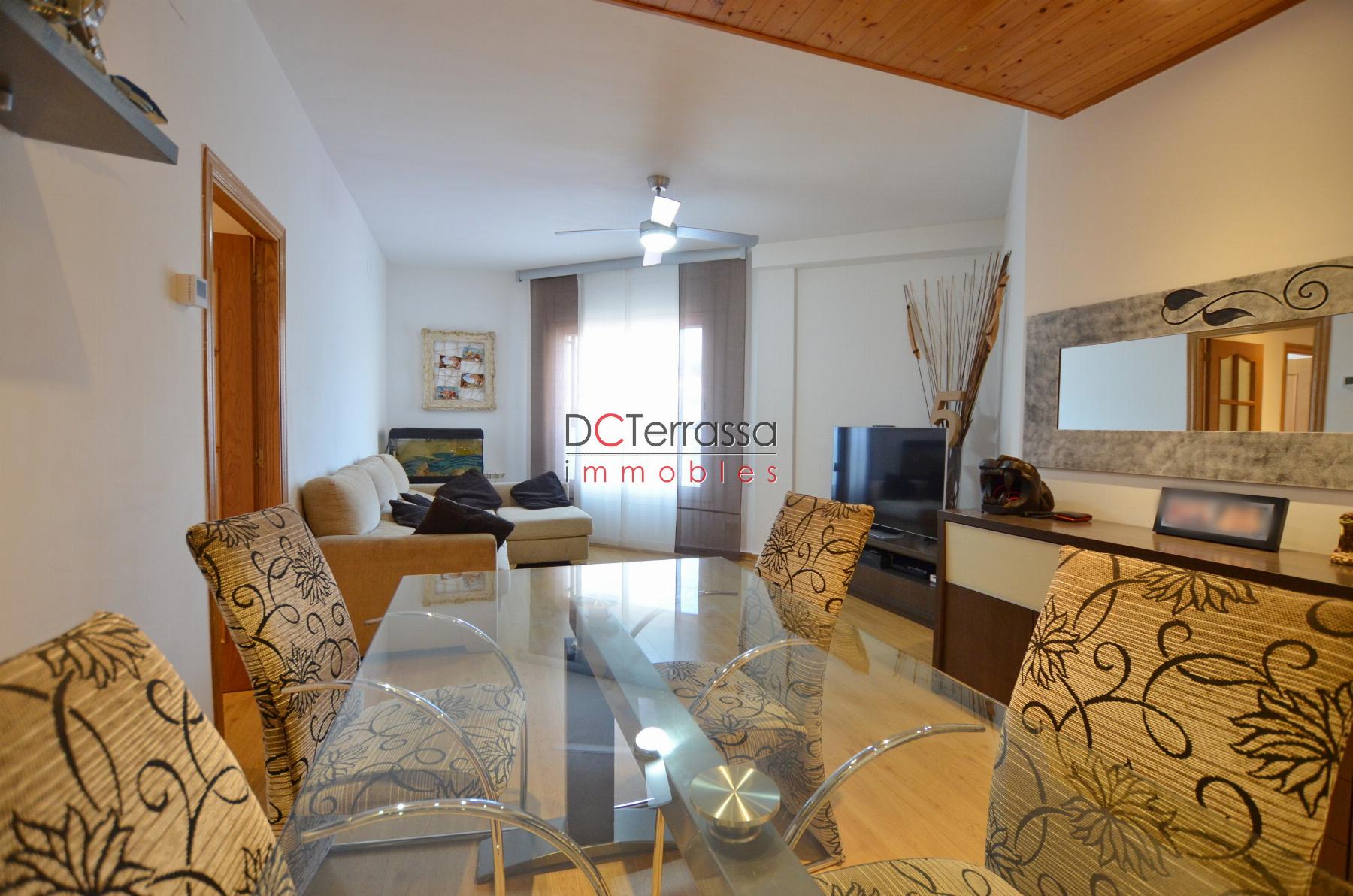 For sale of flat in Terrassa