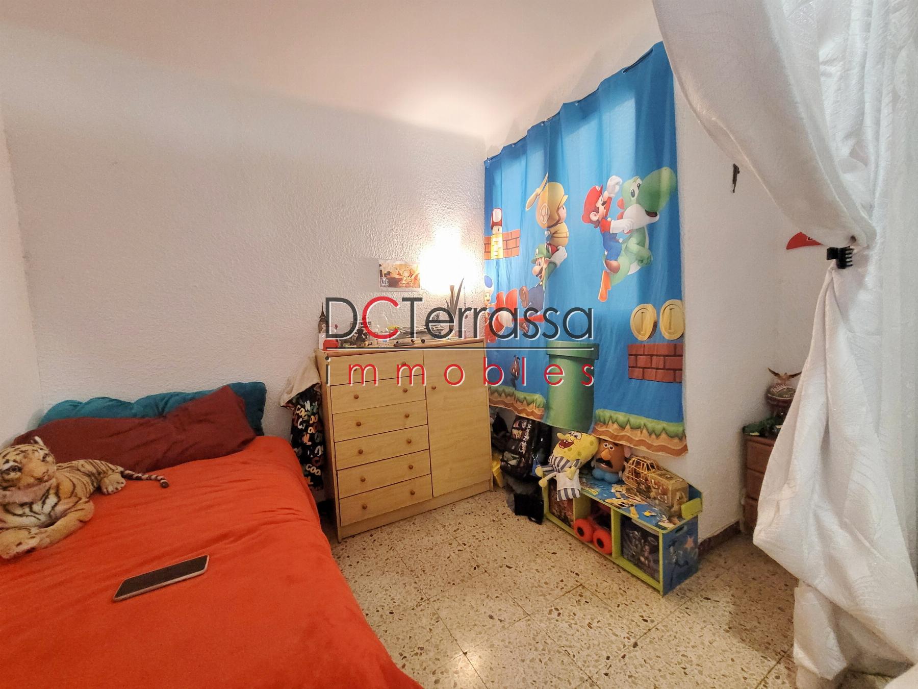 For sale of flat in Terrassa