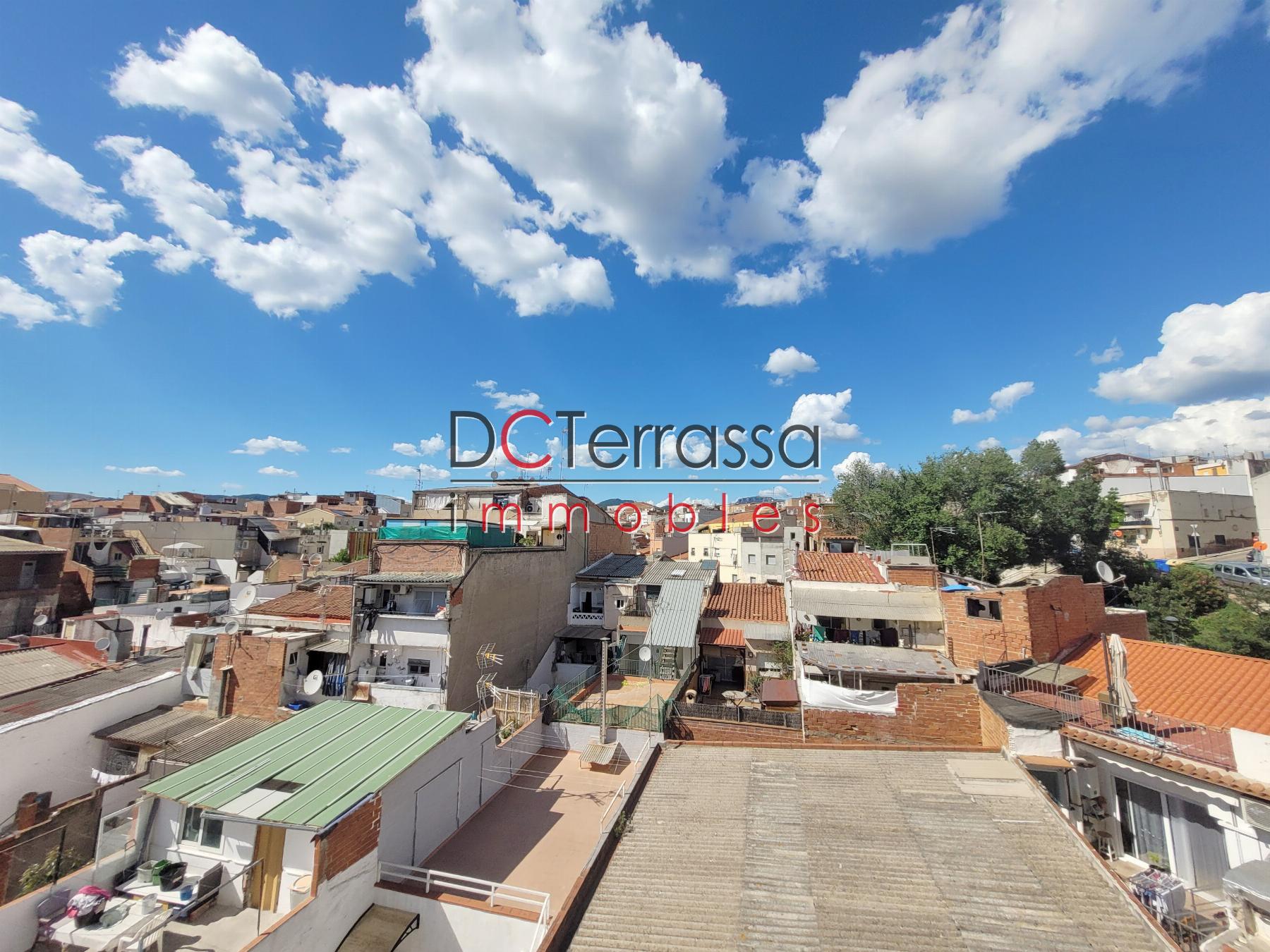 For sale of flat in Terrassa