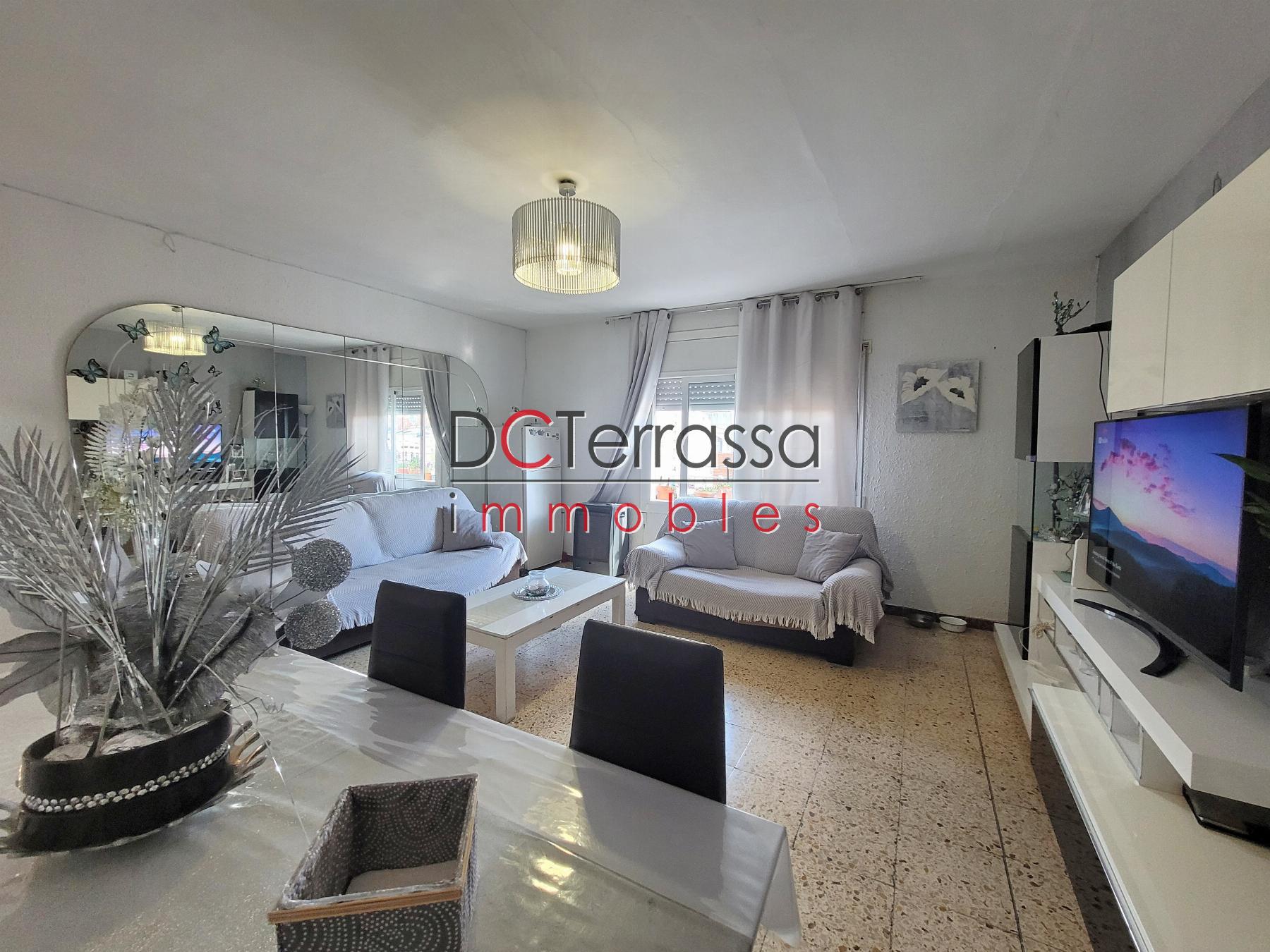 For sale of flat in Terrassa