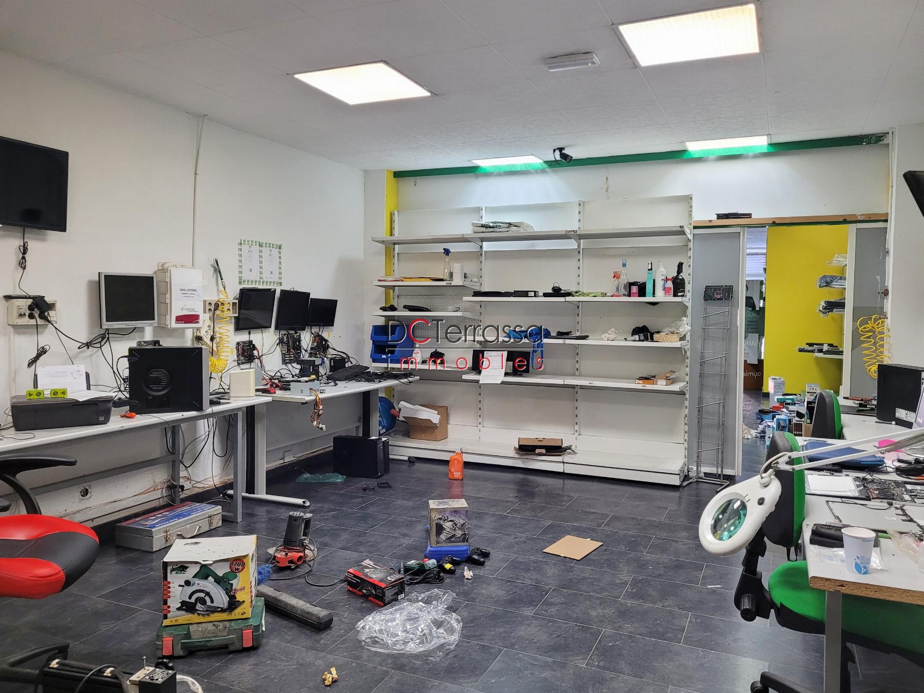 For rent of commercial in Terrassa